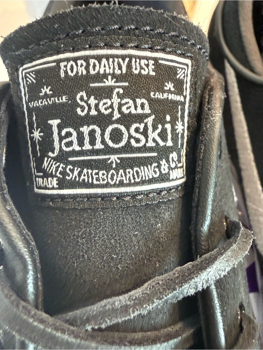 Nike SB Zoom Janoski OG+ Black Suede Low-Top Loafers White Size 9 Men/10.5 Women - Picture 6 of 10